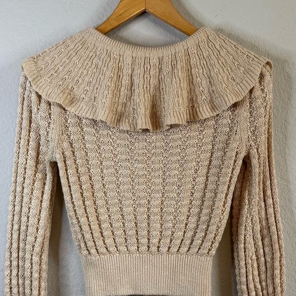 Free People Crazy In Love Tan Cream Ruffle Knit Long Sleeve Sweater Blouse Sz XS - Picture 7 of 12